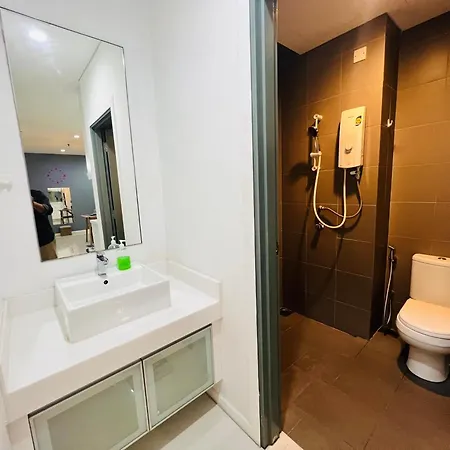 Mercu Summer Suites Klcc By Sweet Home Kuala Lumpur Exterior photo